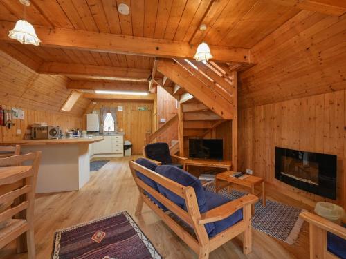 Chalet Rowan Cottage by Interhome