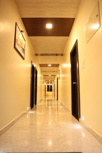 Iekārtas, Sunshine International Boarding & Lodging in Belur