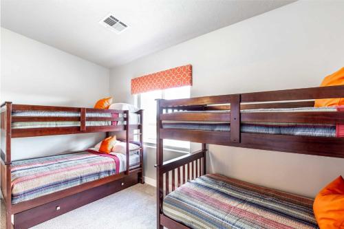 The Penthouse S402 condo - image 12