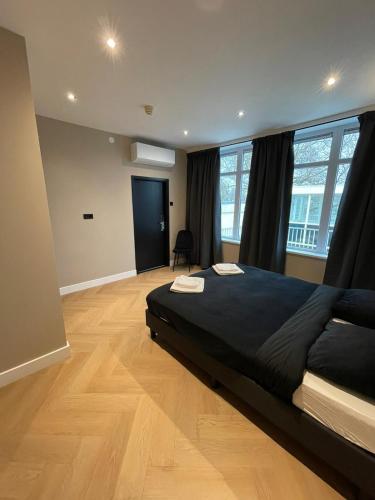Hotel 83 - image 3