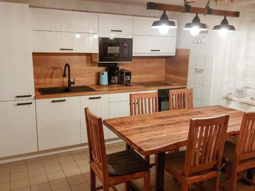 Holiday Home Holiday Hill 54 by Interhome in Cista v Krkonosich