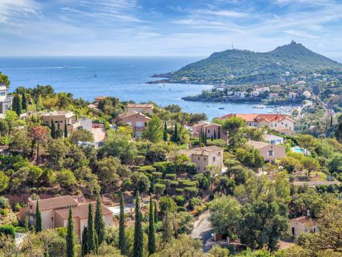 Studio agay Plage by Interhome near Agathos