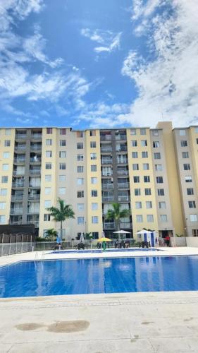 ALQUILO APARTAMENTO RICAURTE CUND