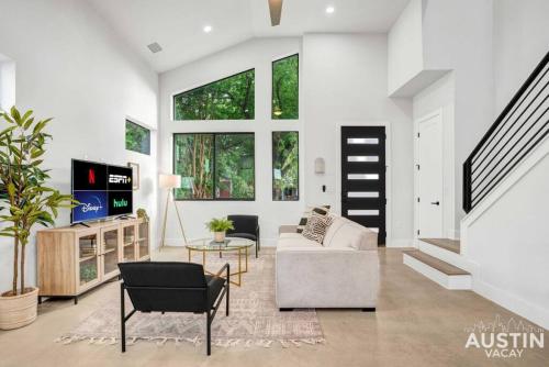Brand New House, Yard Next to Downtown and E 6th in Austin, USA