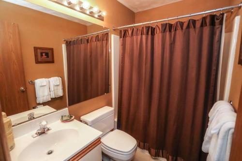 Seven Springs Sunridge 2 Bedroom Standard Condo, Ski-In Out condo detail