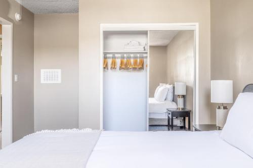 Sherman Oaks 1BR w Gym Pool nr Ventura Blvd LAX-461, Los Angeles (fotografie 9)