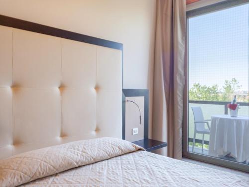 Suite Hotel Elite - image 10