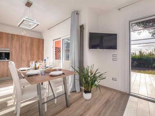 Holiday Home Villa Marzia Mare & Golf by Interhome in Punta Ala