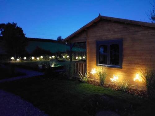 The Malvern Hills, Courtyard Cabins,Tom Cabin