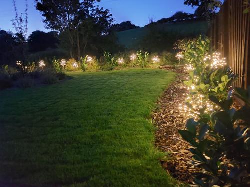 The Malvern Hills, Courtyard Cabins,Tom Cabin