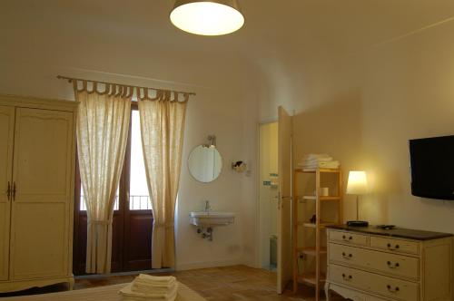 Bed And Breakfast Federico Secondo - image 13