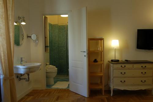Bed And Breakfast Federico Secondo - image 11