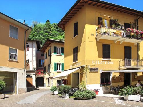 Apartment Borgo Alba Chiara-1 by Interhome