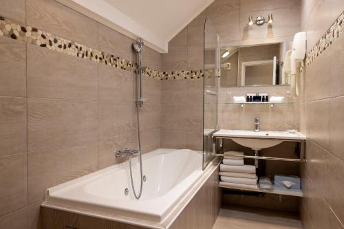 Relais Hôtel du Vieux Paris - image 3
