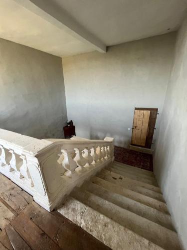 Château de caractère avec piscine au cœur du Périgord vert