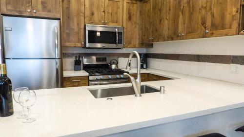 Ski Trails 4070 - main image