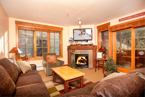 Springs 8848, Keystone