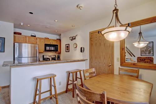 River Mtn Lodge W215C in Breckenridge, USA
