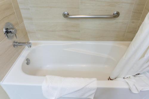 Grand Summit G546A - image 6