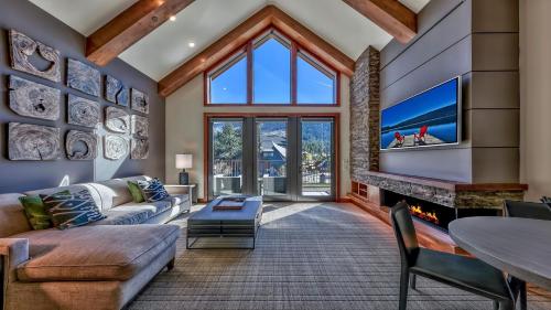 Luxury 2Br Residence Steps From Heavenly Village & Gondola Condo - image 5