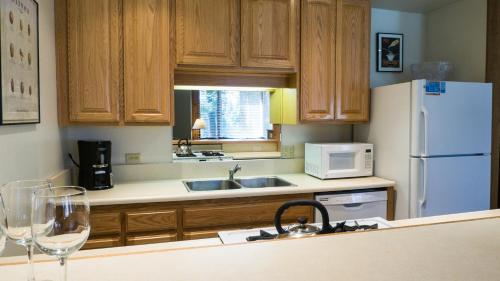 Ski Trails 4015 - image 12