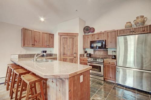 Bright Scenic 2Br - 7ppl Steps to Ski Lifts Main Street, Breckenridge (foto 8)