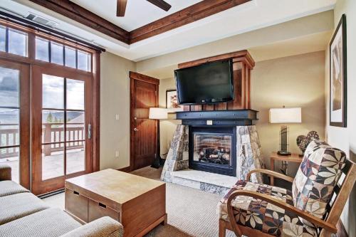 One Ski Hill Place S8212 in Breckenridge, USA
