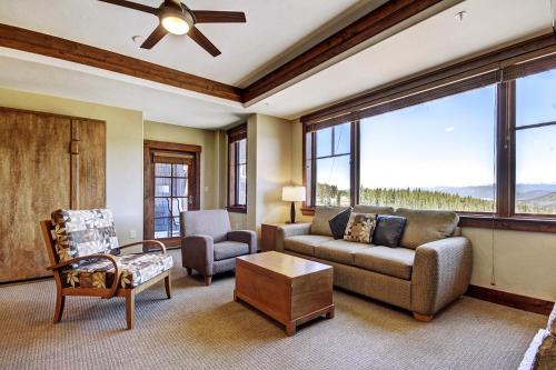 One Ski Hill Place S8414 in Breckenridge, USA