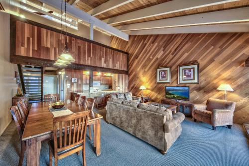 621 Lakeview - image 12