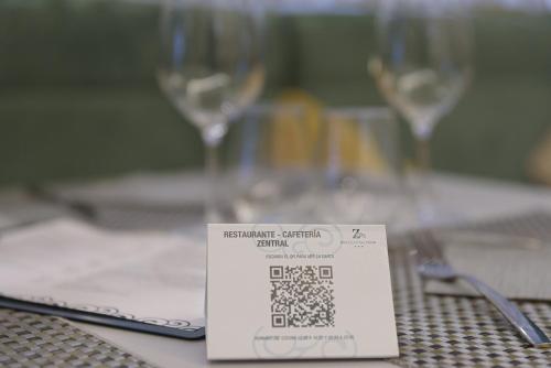 Hotel Zentral Mayoral - image 8
