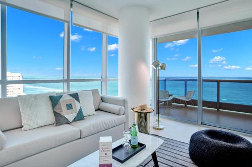 Dharma Home Suites Miami Beach at Monte Carlo