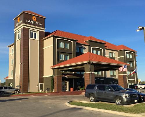 La Quinta Inn & Suites by Wyndham Brownwood