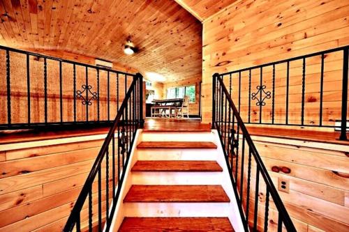 Poconos Bear Lodge in Locust Lakes Village, USA