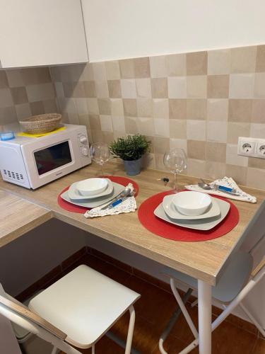 Habitaciones con baño y cocina privada alquiler desde 11 noches!, Valencie (fotografie 4)