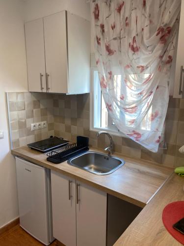 Habitaciones con baño y cocina privada alquiler desde 11 noches!, Valencie (fotografie 5)