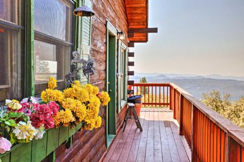 Mountain Bliss Chalet with Great Views!
