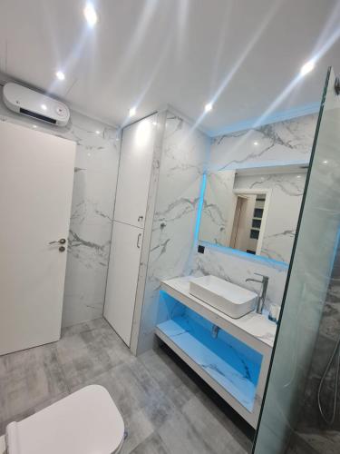 Luxury apartment in Attiki - image 11