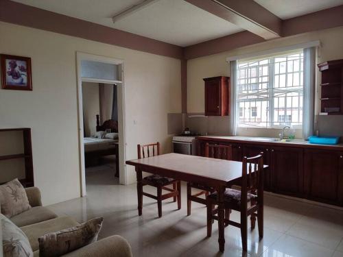 Iso’s Vacation Rental Apartment #10 in Portsmouth