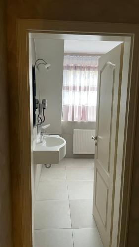 吾王酒店  吾王酒店