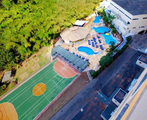 Ótimo apê 2 quartos com piscina 24hs em Caldas Novas