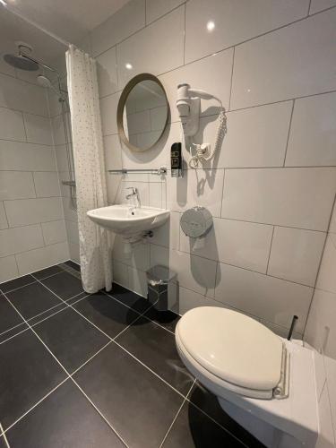 Hotel Damrak Inn - image 11