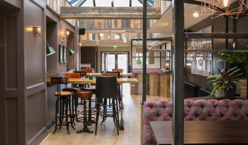 Bar/ Salón, The Elephant at the Market in Newbury