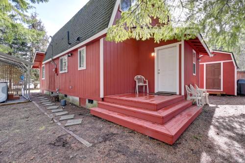 Cozy Ashford Home - 5 Mi to Rainier Natl Park!