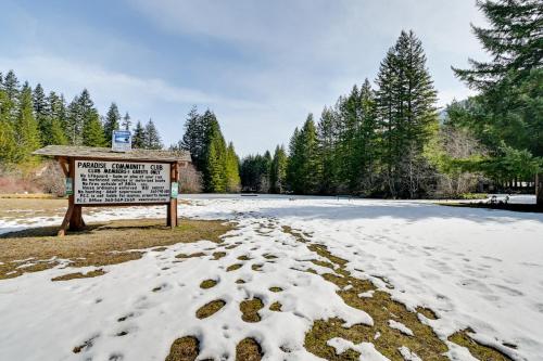 Cozy Ashford Home - 5 Mi to Rainier Natl Park!