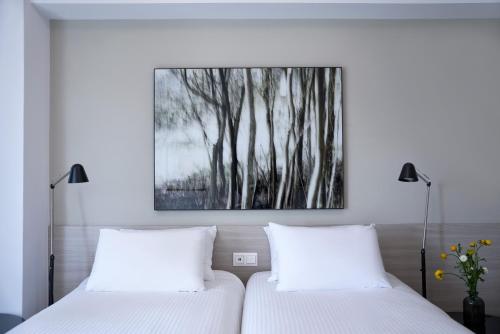 Parthenon 2BD Apartment steps from Acropolis, Athens (photo 9)