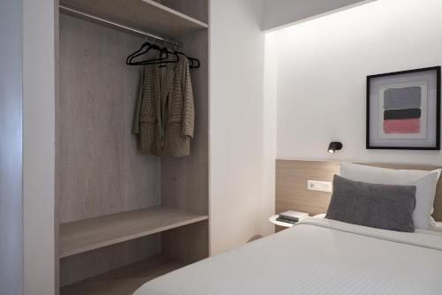 Parthenon Apartment - image 3