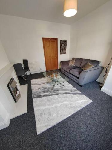 Church View house,2bed,brighouse central location - Apartment - Brighouse