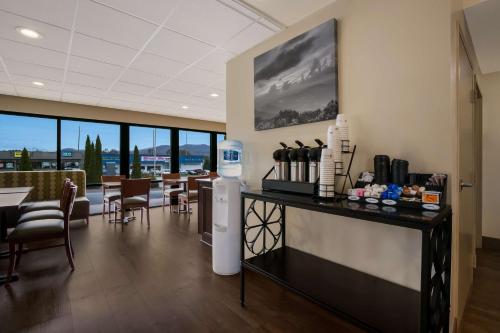 Best Western Milton Inn - image 8