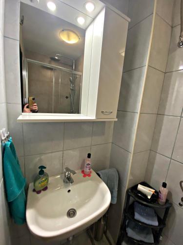 Studio apartment Gabi - Tap to explore photos