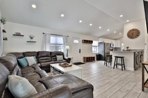 Rutland's Hidden Gem- 2 BR 1BA Renovated Home Close to Everything home in รัตแลนด์ (VT)